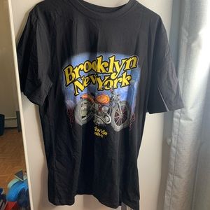 BROOKLYN GRAPHIC TEE